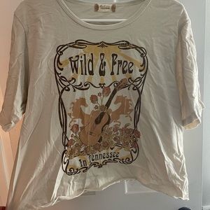 Trendy “Vintage” Tee!